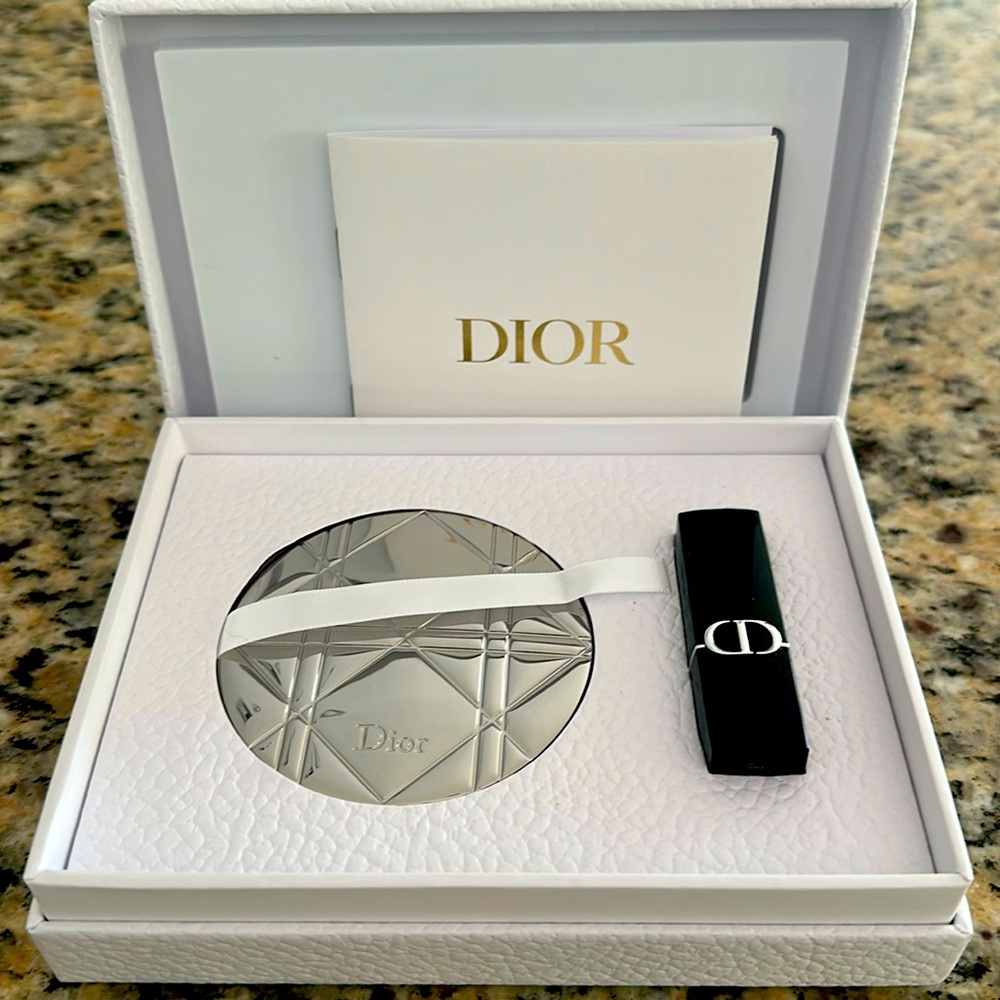 Dior Gift Set Mirror and Lipstick. NWT 💄🪞